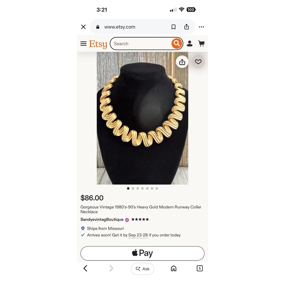 Gorgeous Vintage 1980's-90's Heavy Gold Tone Modern Runway Collar Necklace